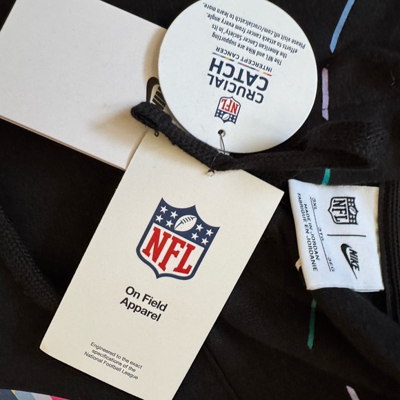 CINCINNATI BENGALS CRUCIAL CATCH HOODIE. (NWT) - Picture 6 of 8